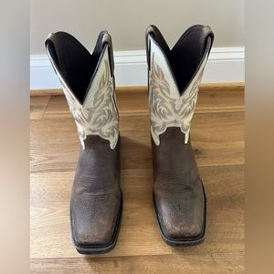 Size 12 EE Justin square toe western work boot.